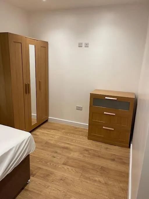 Beautiful Share 7 Rooms Of Double Bedroom House All With Private Bathroom And Toilets Bexleyheath 0*,