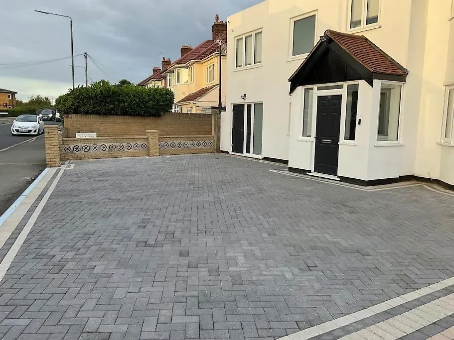 Beautiful Share 7 Rooms Of Double Bedroom House All With Private Bathroom And Toilets Bexleyheath