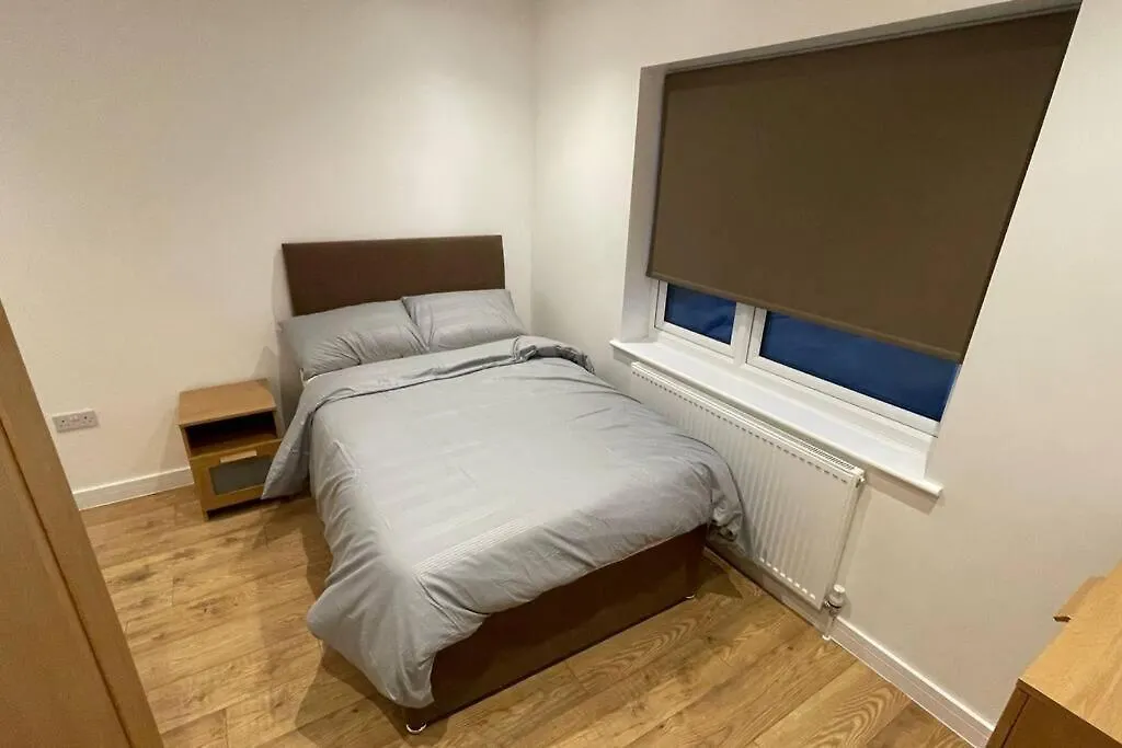 Beautiful Share 7 Rooms Of Double Bedroom House All With Private Bathroom And Toilets Bexleyheath