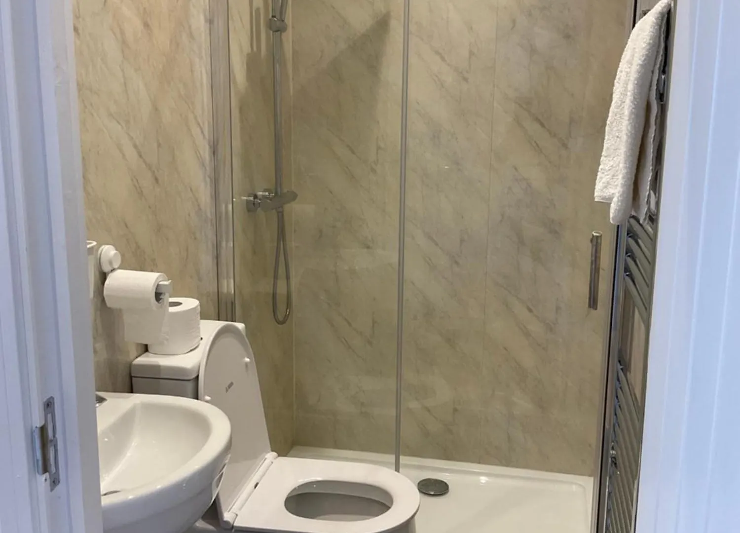 Holiday home Beautiful Share 7 Rooms Of Double Bedroom House All With Private Bathroom And Toilets Bexleyheath